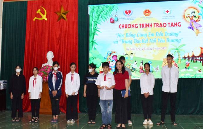 https://hatrung.thanhhoa.gov.vn/portal/Photos/2023-09/d95bc6862214218dz4730123956393_10cd12bad5d915c3c5f89e399b218e86%20(1).jpg
