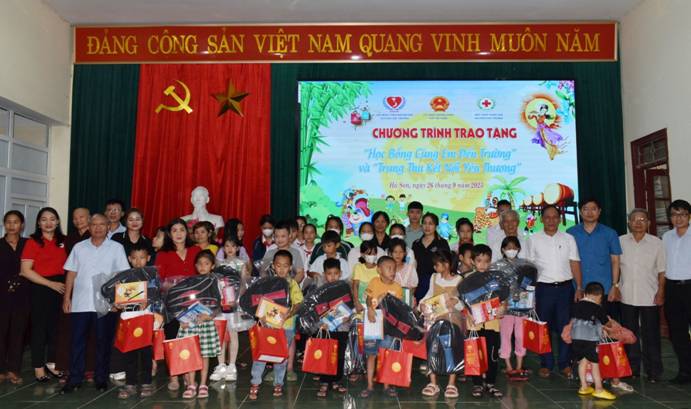 https://hatrung.thanhhoa.gov.vn/portal/Photos/2023-09/aa8c8eda2bb6a67dz4730124247913_abcd013243137ded44a0a7eae5534d1e.jpg