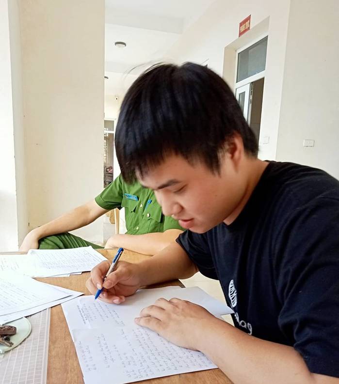 https://hatrung.thanhhoa.gov.vn/portal/Photos/2023-11/3ec8ddd0cdd7d29dz4876118500677_6aa88b8bb6c5fa312e0ed8ff7f5e05ca.jpg