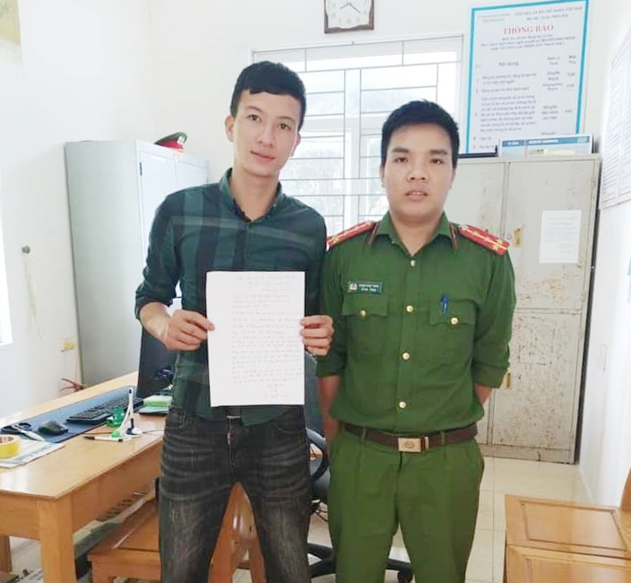 https://hatrung.thanhhoa.gov.vn/portal/Photos/2023-11/cf2358ddea56dd3dz4876118505794_ff254d7dbe505ac8d4c496e22b0d5afd.jpg